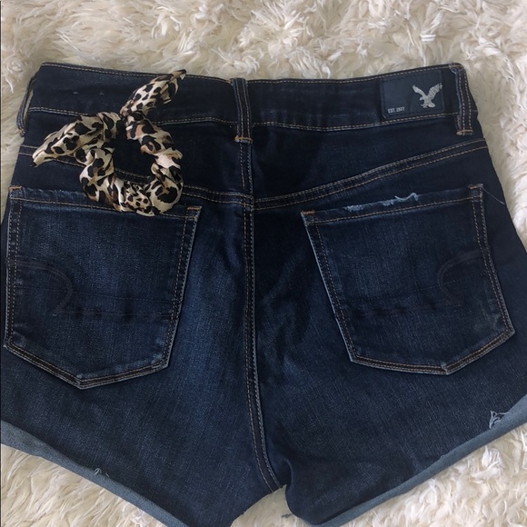 American Eagle Denim Shorts- Size 8 - Picture 2 of 3